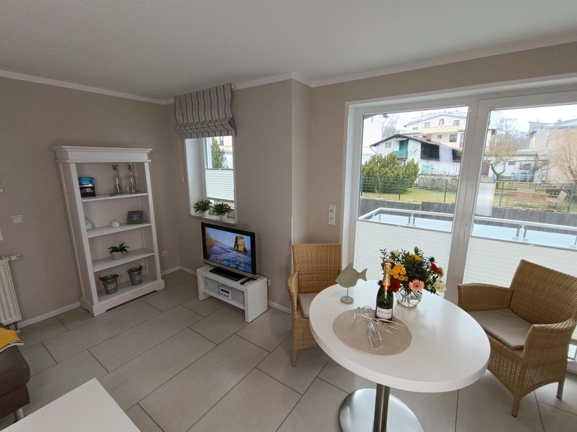 Haus Nemo - Appartement 5, Gemuetliches Appartement Mit Strandkorb, Strandnah 50 M Heringsdorf  Luaran gambar
